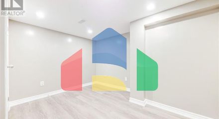 Residential - Single Family Home - Toronto, Canada - Canada