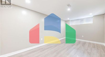 Residential - Single Family Home - Toronto, Canada - Canada