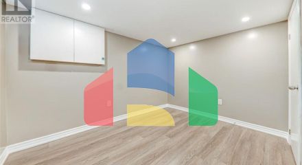 Residential - Single Family Home - Toronto, Canada - Canada