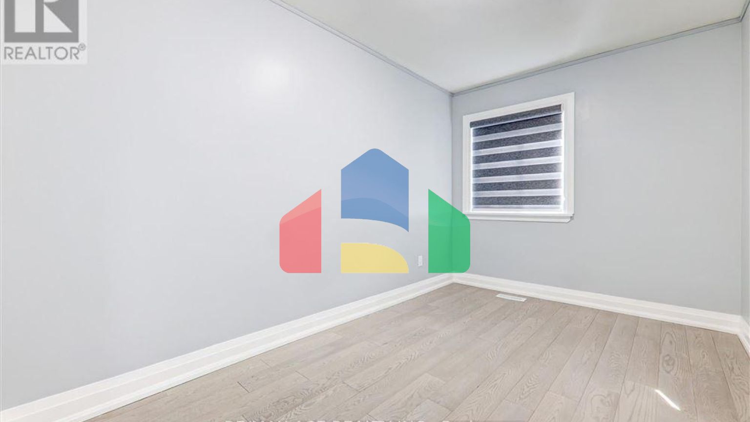 Residential - Single Family Home - Toronto, Canada - Canada