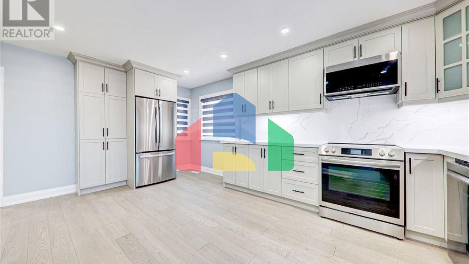 Residential - Single Family Home - Toronto, Canada - Canada