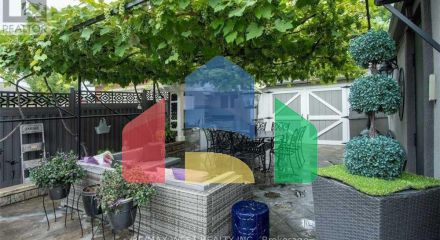 Residential - Single Family Home - Toronto, Canada - Canada