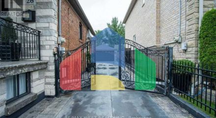 Residential - Single Family Home - Toronto, Canada - Canada