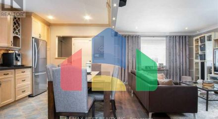 Residential - Single Family Home - Toronto, Canada - Canada