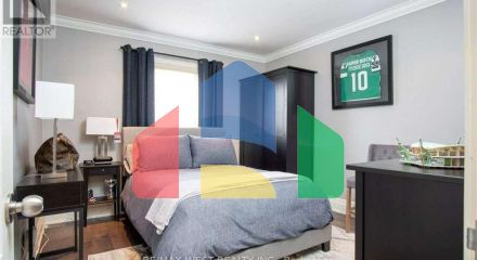 Residential - Single Family Home - Toronto, Canada - Canada