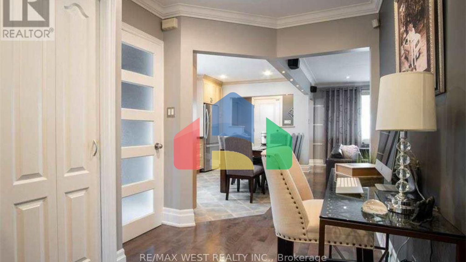 Residential - Single Family Home - Toronto, Canada - Canada