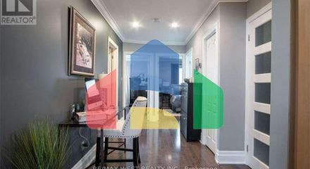 Residential - Single Family Home - Toronto, Canada - Canada