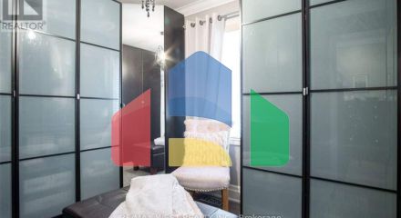 Residential - Single Family Home - Toronto, Canada - Canada