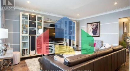 Residential - Single Family Home - Toronto, Canada - Canada