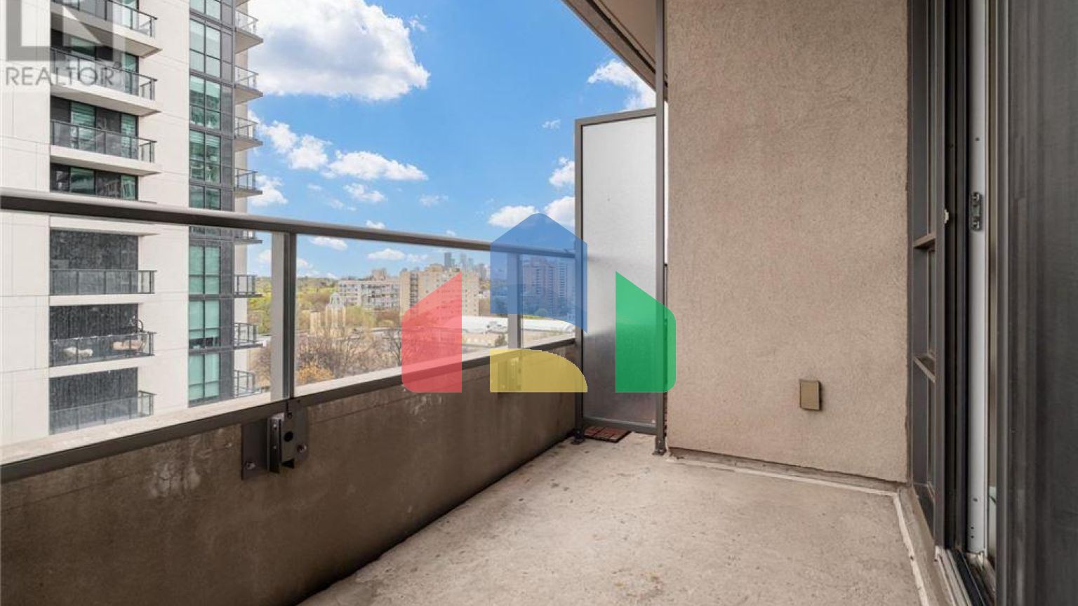 Residential - Condo/Apartment - Toronto, Canada - Canada