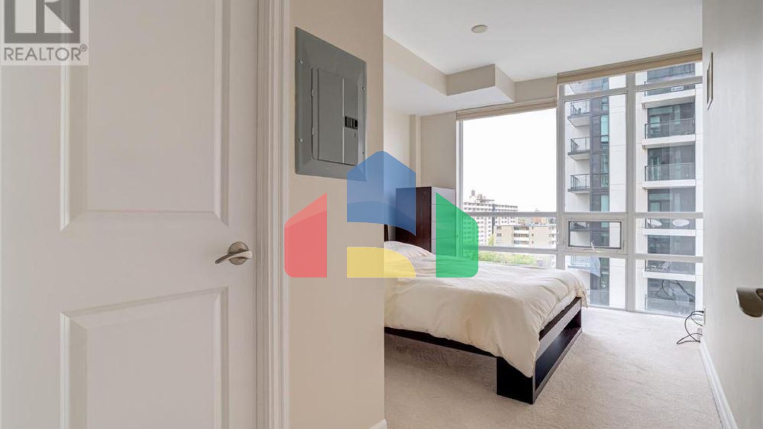 Residential - Condo/Apartment - Toronto, Canada - Canada