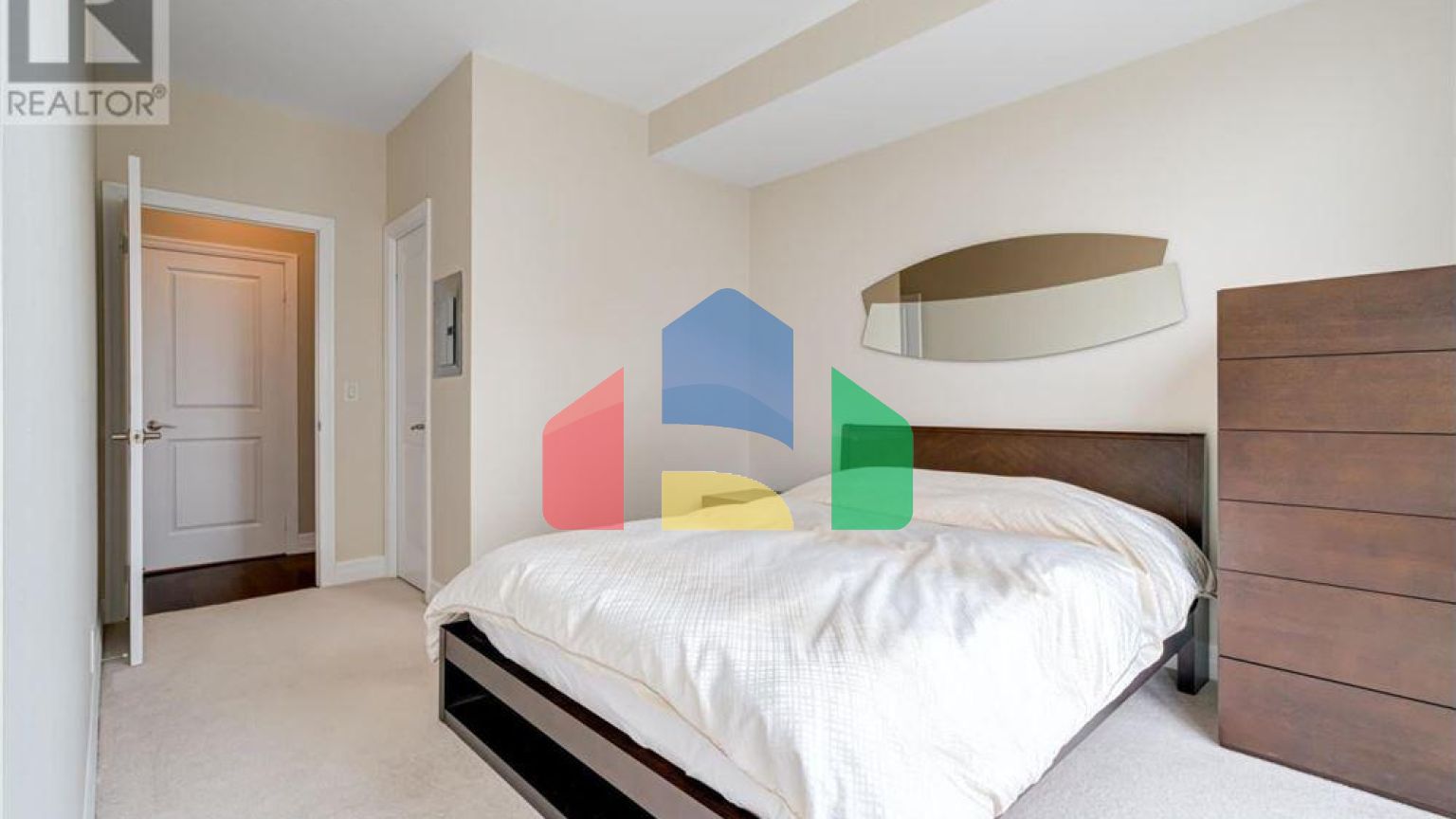 Residential - Condo/Apartment - Toronto, Canada - Canada