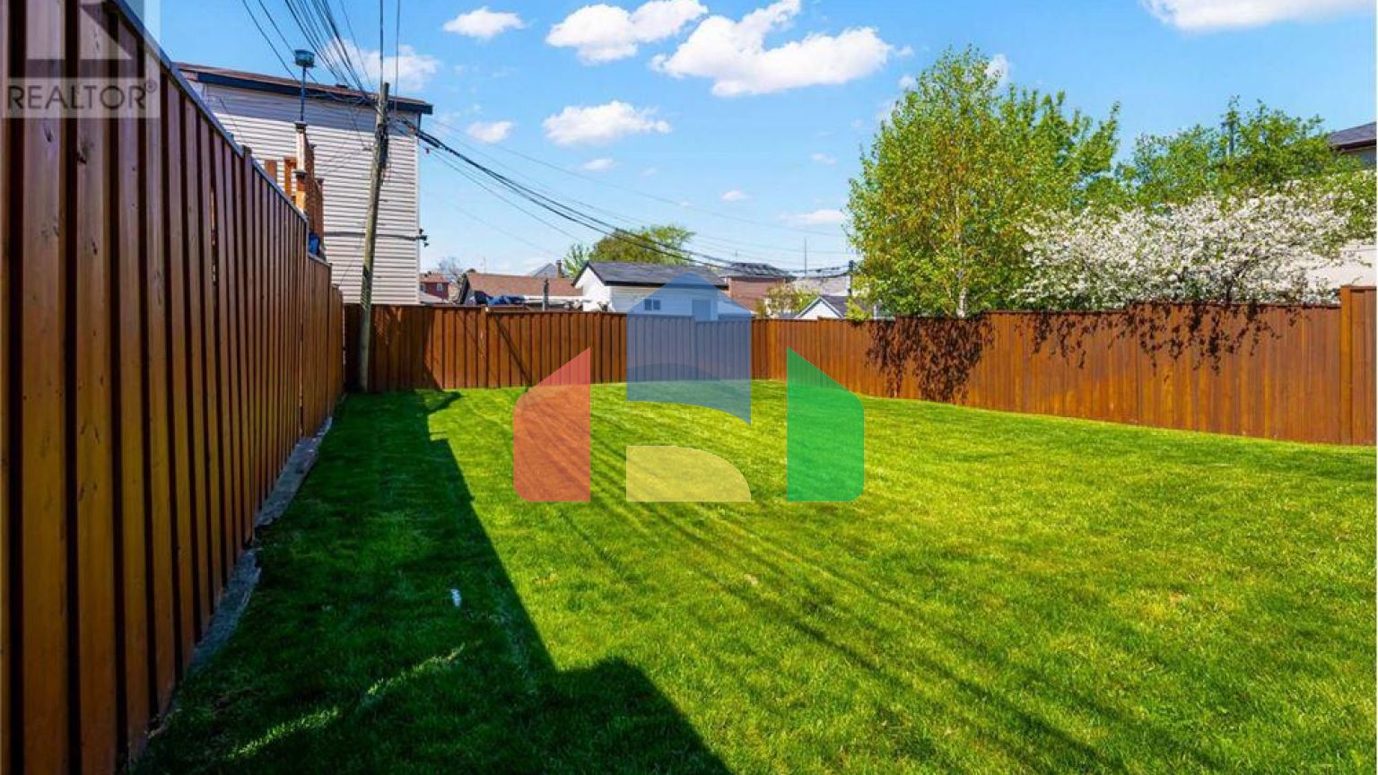 Residential - Single Family Home - Toronto, Canada - Canada