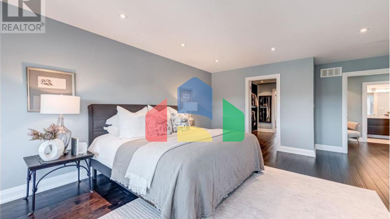 Residential - Single Family Home - Toronto, Canada - Canada