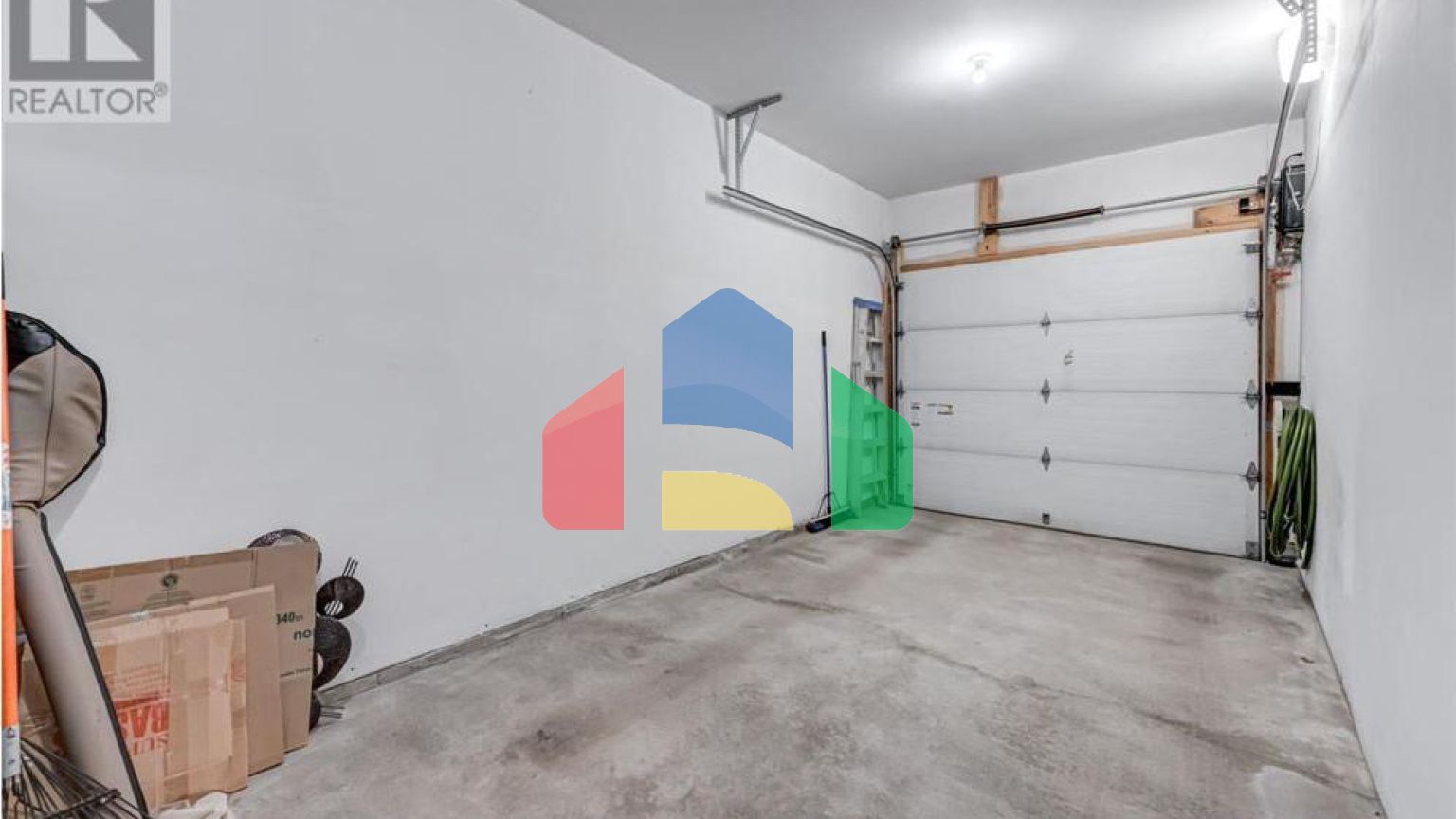 Residential - Single Family Home - Toronto, Canada - Canada