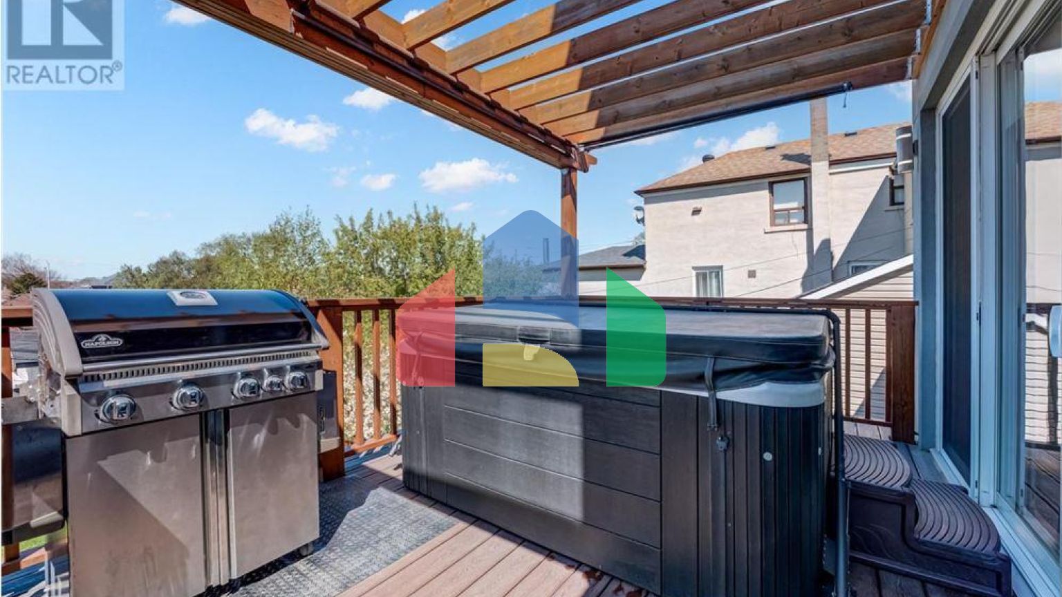 Residential - Single Family Home - Toronto, Canada - Canada