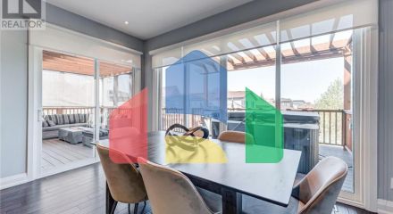 Residential - Single Family Home - Toronto, Canada - Canada