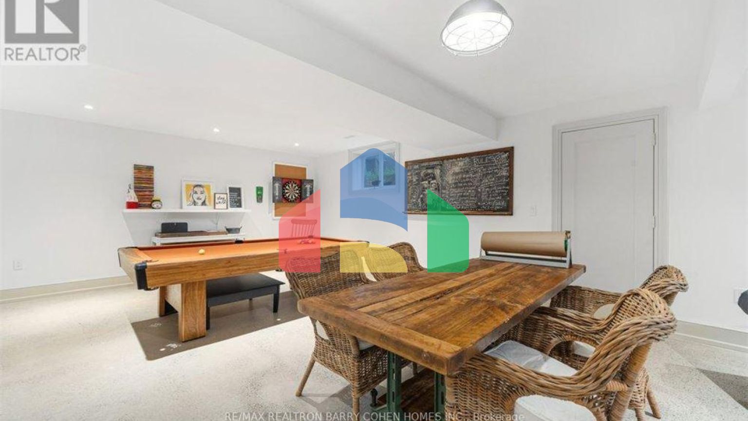 Residential - Single Family Home - Toronto, Canada - Canada