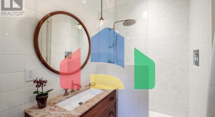 Residential - Single Family Home - Toronto, Canada - Canada