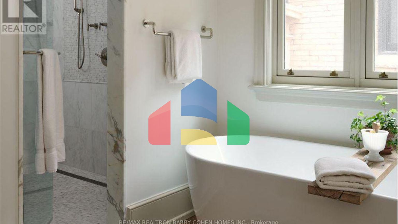 Residential - Single Family Home - Toronto, Canada - Canada