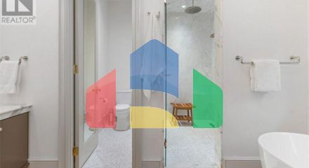 Residential - Single Family Home - Toronto, Canada - Canada