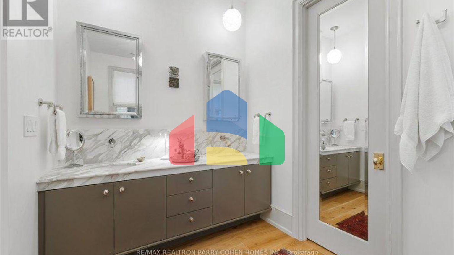 Residential - Single Family Home - Toronto, Canada - Canada