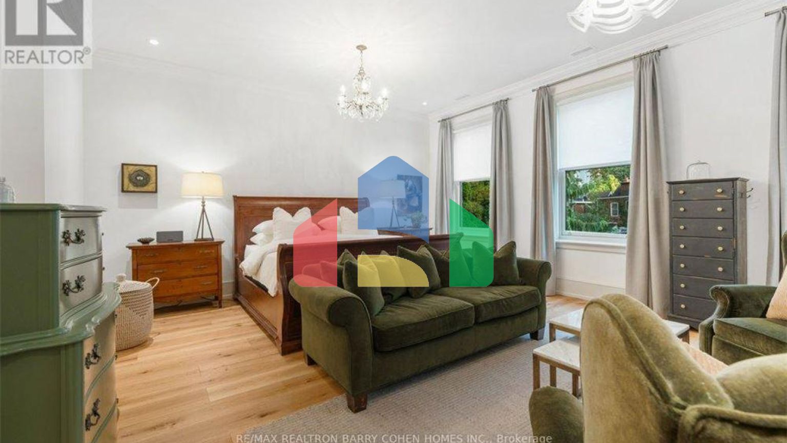 Residential - Single Family Home - Toronto, Canada - Canada