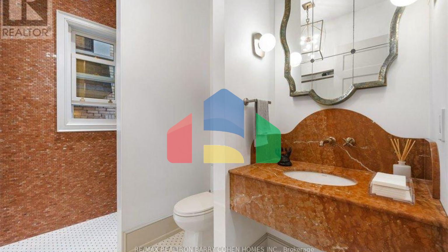 Residential - Single Family Home - Toronto, Canada - Canada