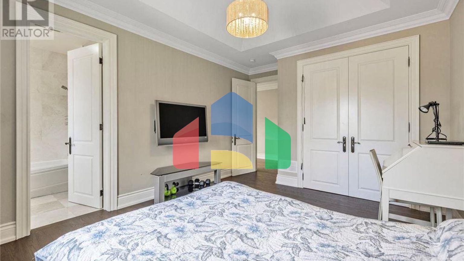 Residential - Single Family Home - Toronto, Canada - Canada