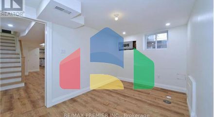 Residential - Single Family Home - Toronto, Canada - Canada