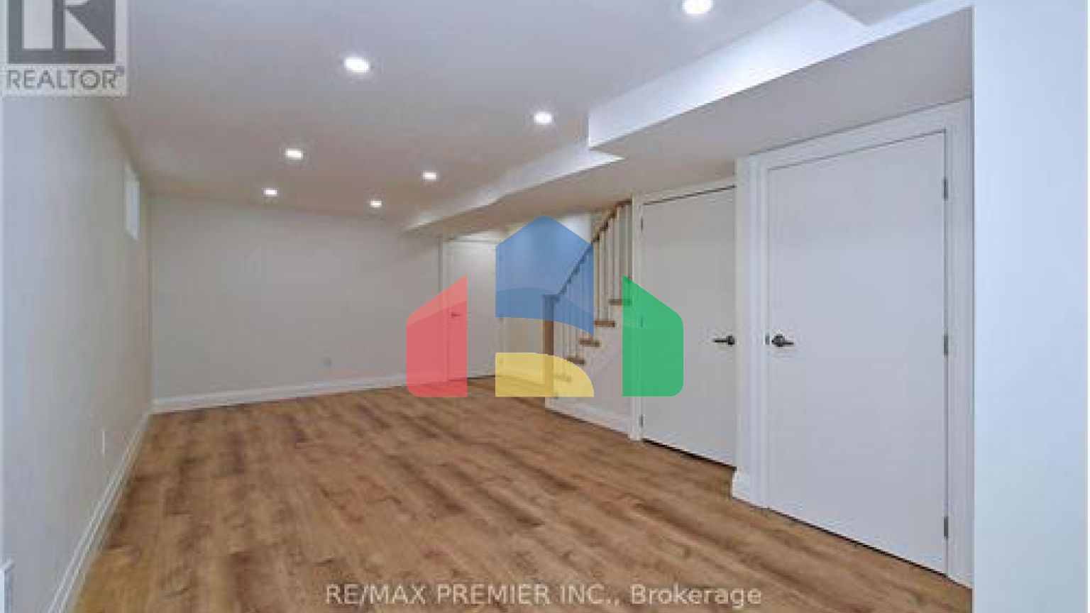 Residential - Single Family Home - Toronto, Canada - Canada