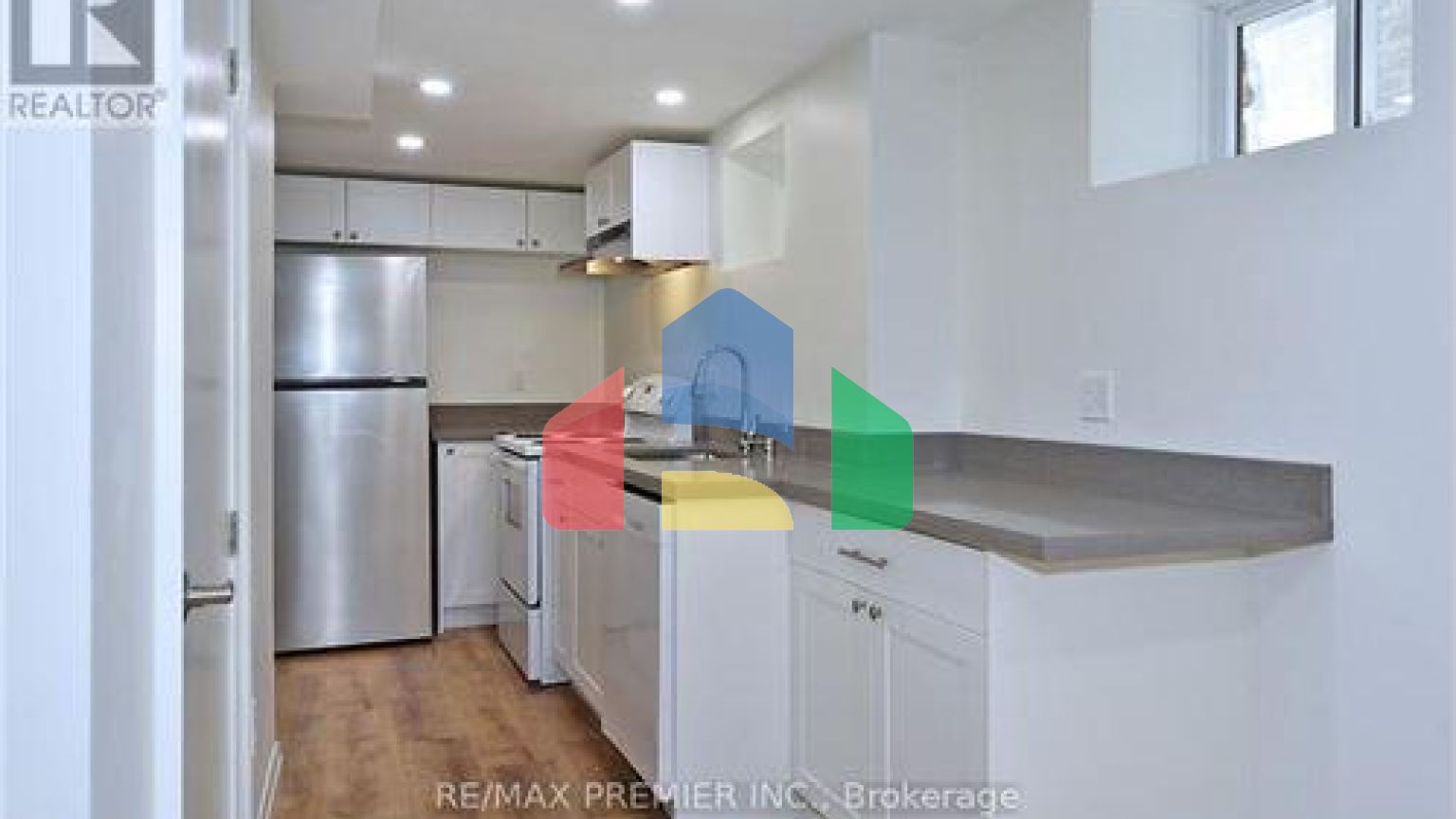 Residential - Single Family Home - Toronto, Canada - Canada