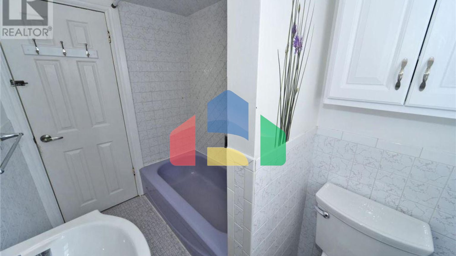 Residential - Single Family Home - Toronto, Canada - Canada