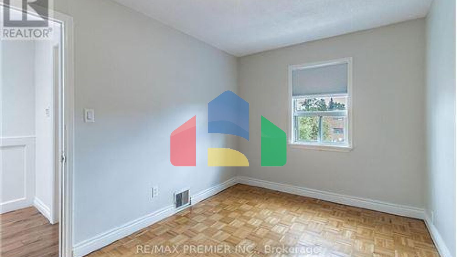 Residential - Single Family Home - Toronto, Canada - Canada