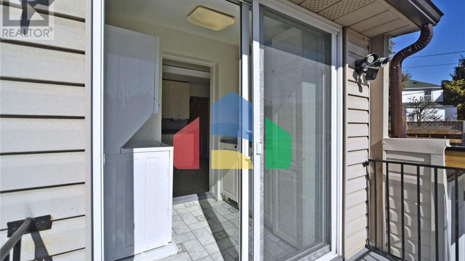 Residential - Single Family Home - Toronto, Canada - Canada