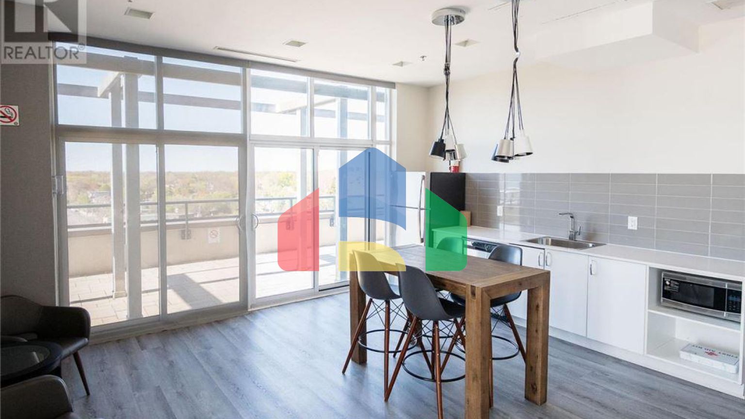 Residential - Condo/Apartment - Toronto, Canada - Canada