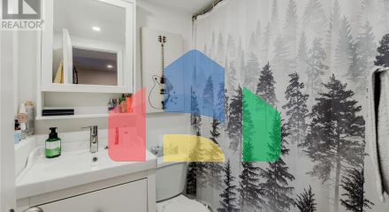 Residential - Single Family Home - Toronto, Canada - Canada