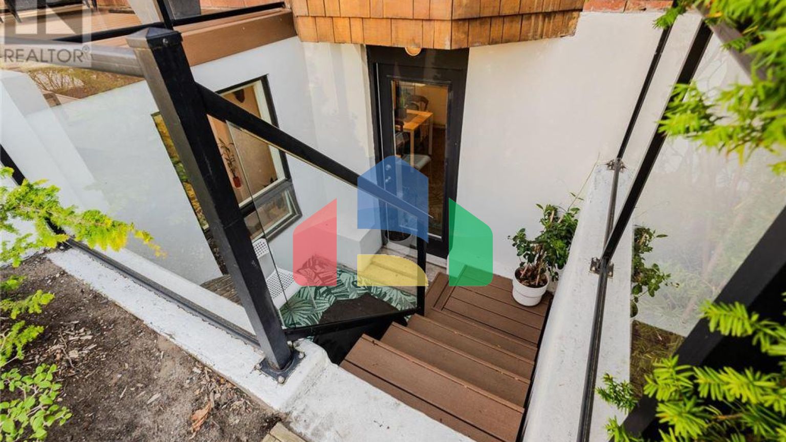 Residential - Single Family Home - Toronto, Canada - Canada