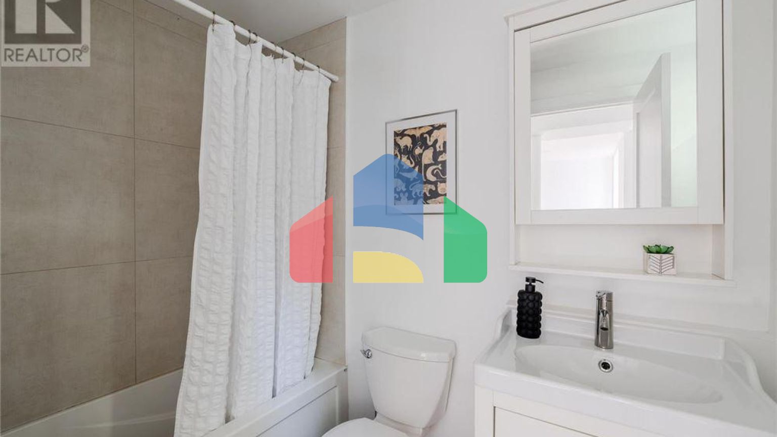 Residential - Single Family Home - Toronto, Canada - Canada