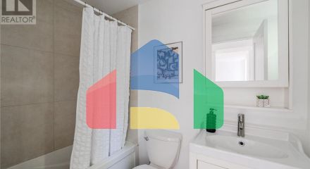 Residential - Single Family Home - Toronto, Canada - Canada