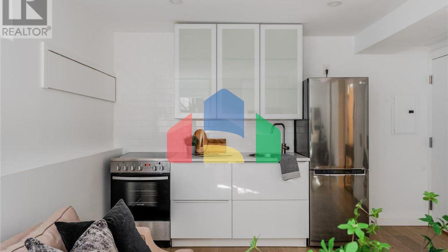 Residential - Single Family Home - Toronto, Canada - Canada