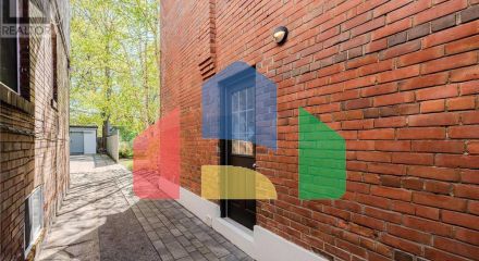 Residential - Single Family Home - Toronto, Canada - Canada