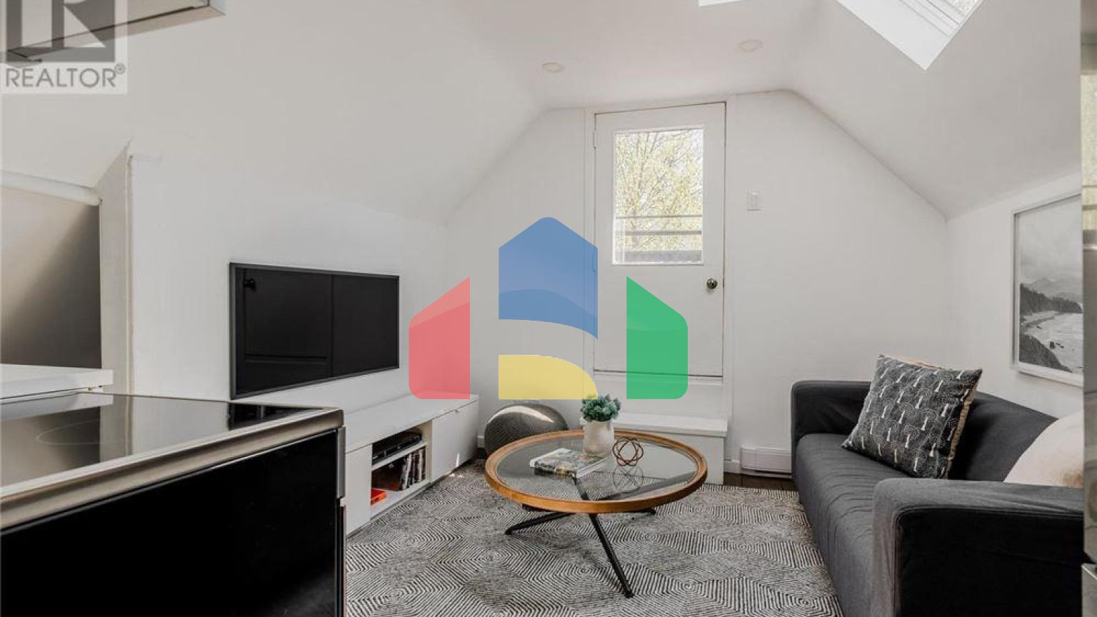 Residential - Single Family Home - Toronto, Canada - Canada