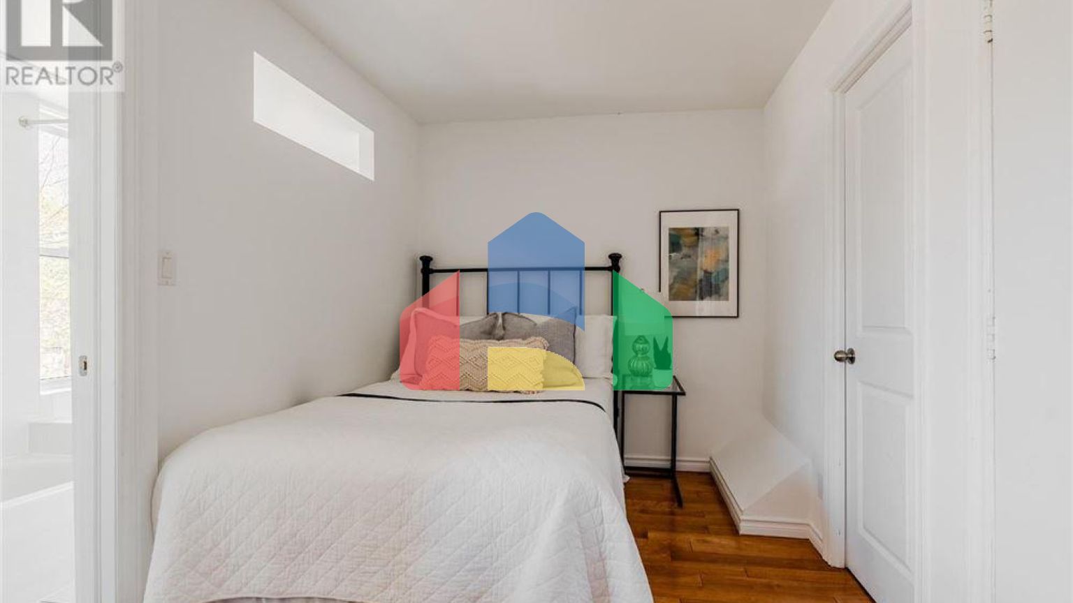 Residential - Single Family Home - Toronto, Canada - Canada