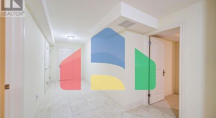 Residential - Single Family Home - Toronto, Canada - Canada