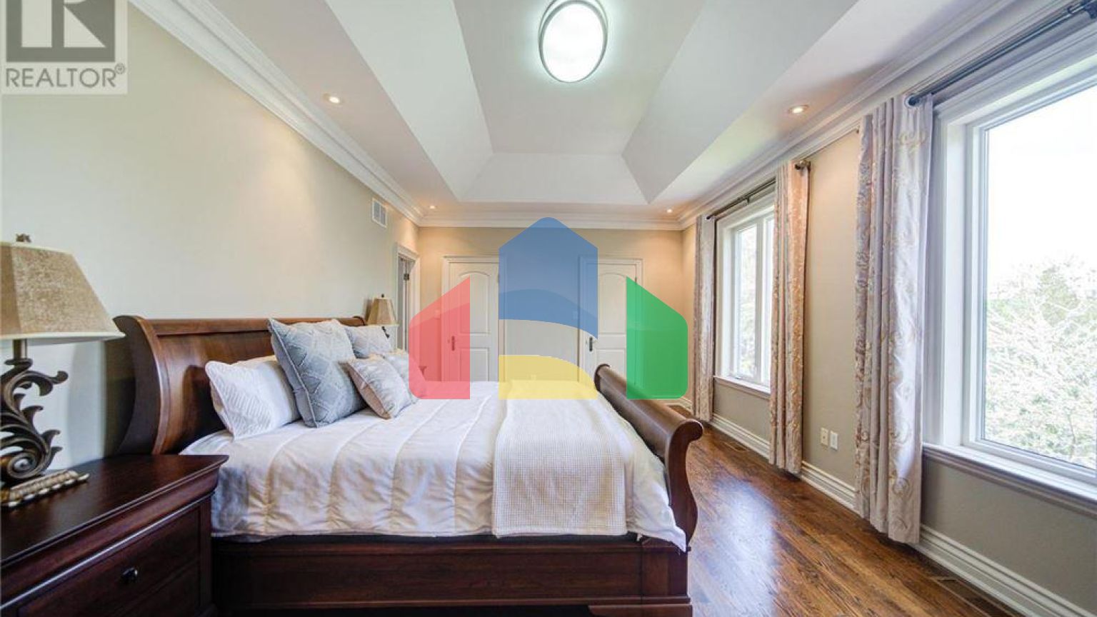 Residential - Single Family Home - Toronto, Canada - Canada