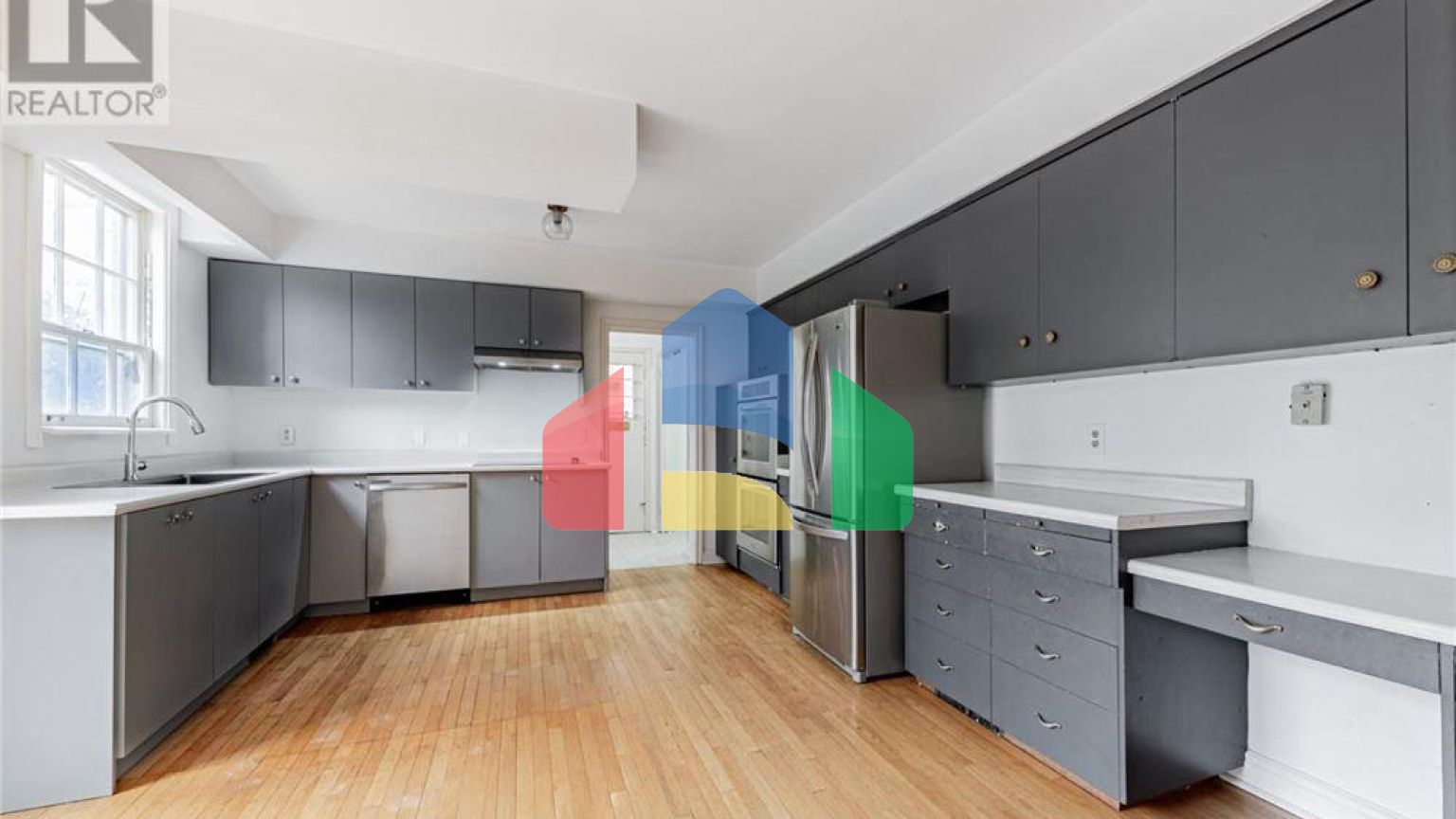 Residential - Single Family Home - Toronto, Canada - Canada