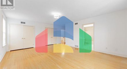 Residential - Single Family Home - Toronto, Canada - Canada