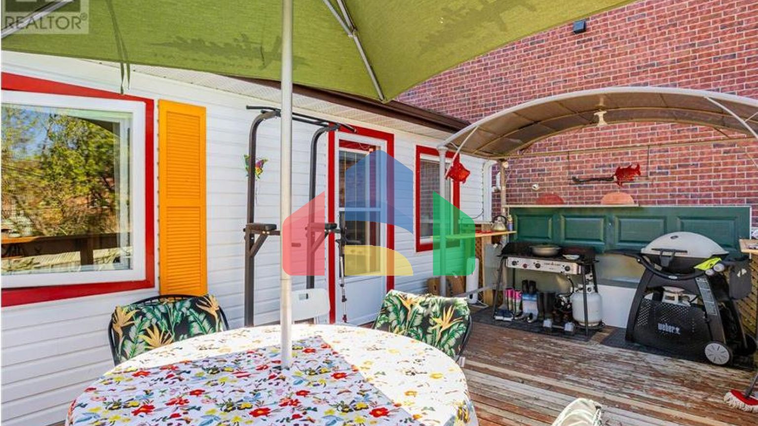 Residential - Single Family Home - Toronto, Canada - Canada