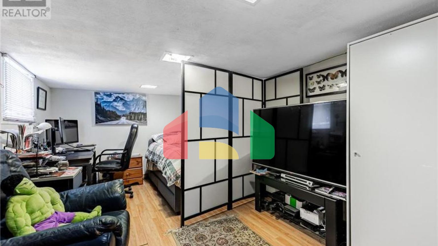 Residential - Single Family Home - Toronto, Canada - Canada